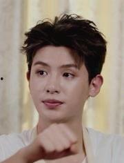 娱乐吃瓜黄明昊视频,揭秘娱乐圈幕后故事  第1张